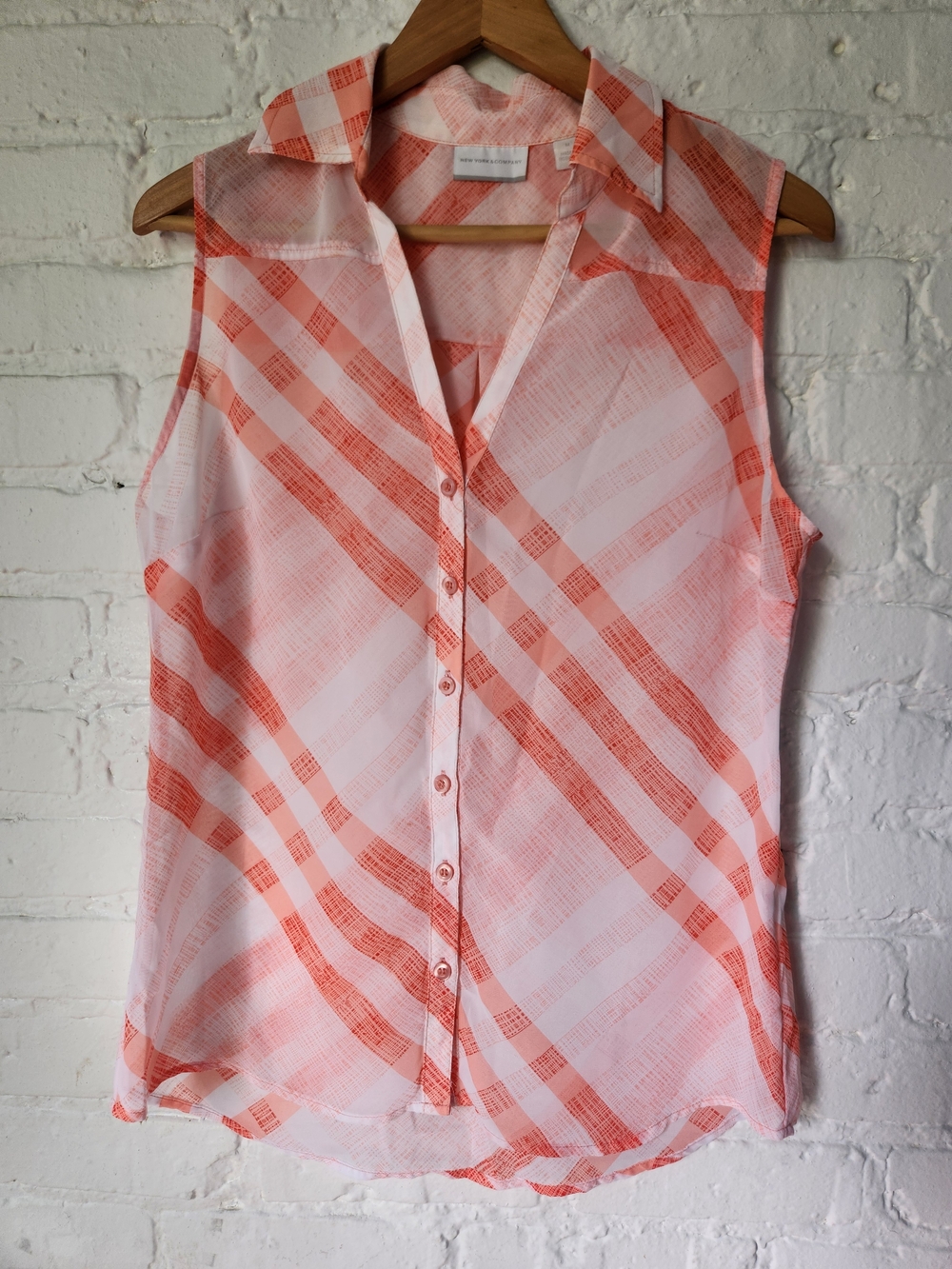 New York & Company Coral Plaid Sleeveless Button-Front Camisole